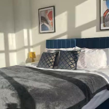 2 Bedroom Apartment - Flitwick - Contractor Friendly - Tourist Ready - Full Kitchen - Wifi - Smart Tv - Sofa Bed - Free Parking - Ideal For Short Or Long Stays Exterior foto